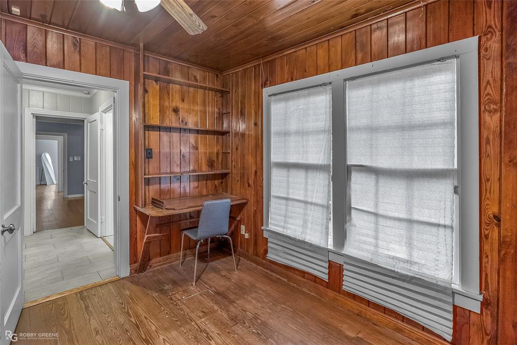 3858 Richmond Avenue Property Photo 20