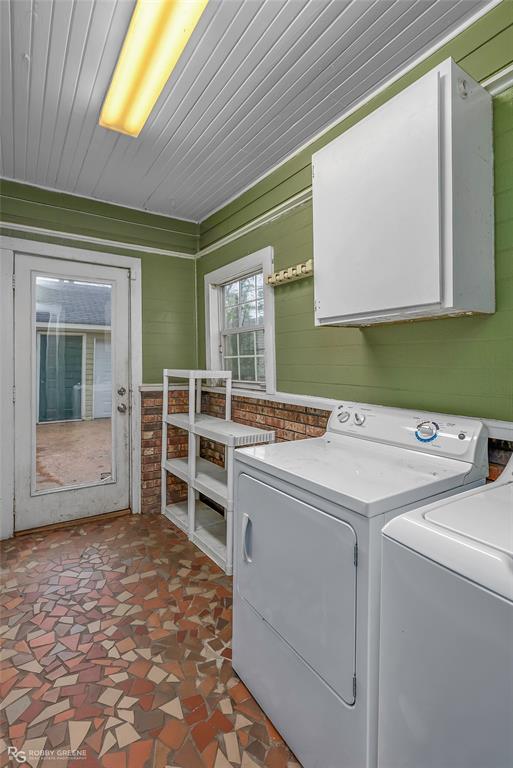 3858 Richmond Avenue Property Photo 22