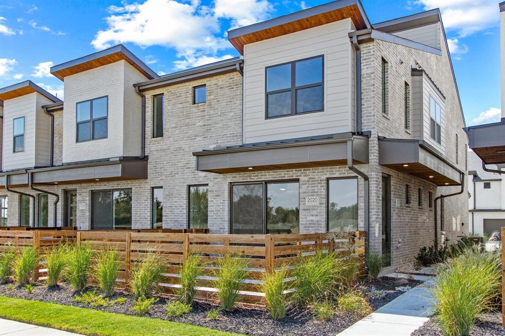 2020 Ne Aldrich Mews Property Photo 1