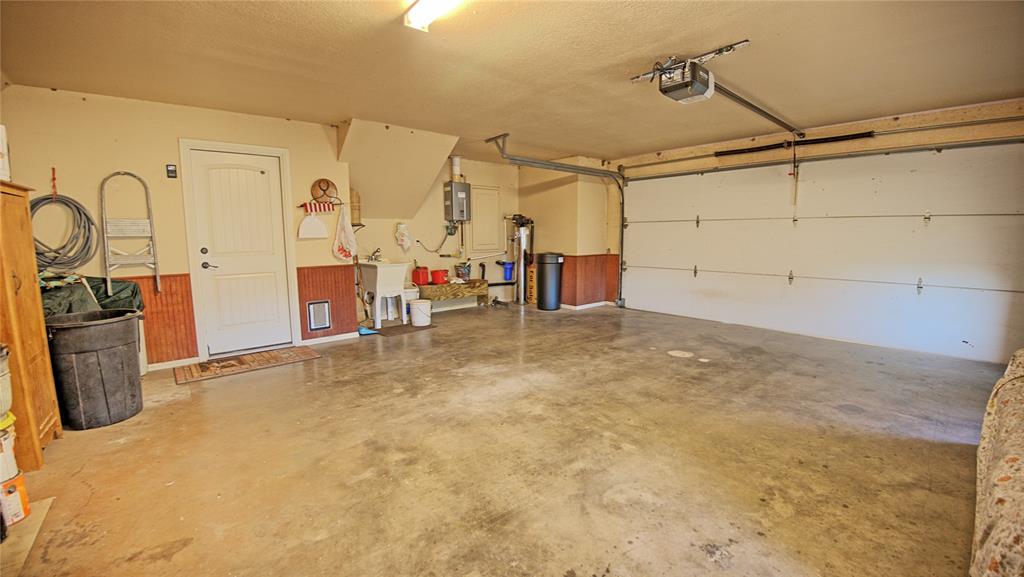 202 County Road 3470 Property Photo 19