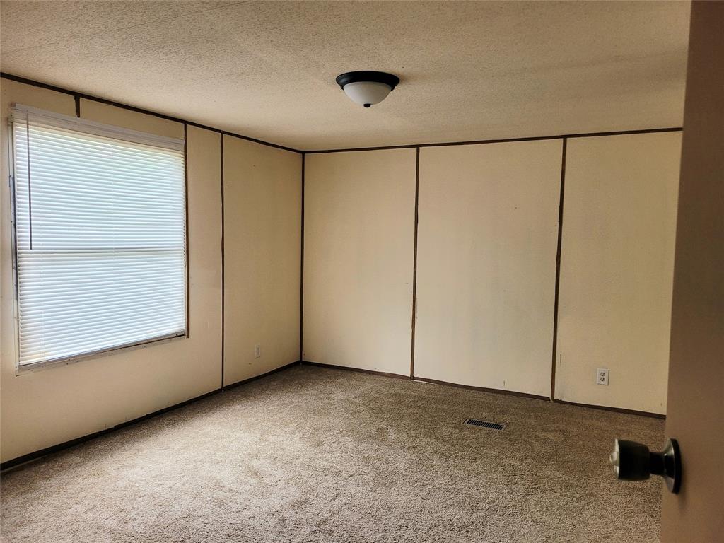 925 Redoak Drive Property Photo 6