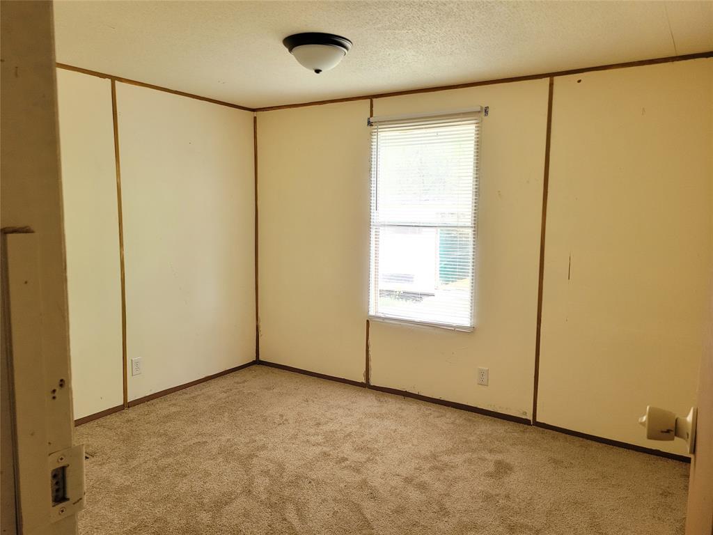 925 Redoak Drive Property Photo 10