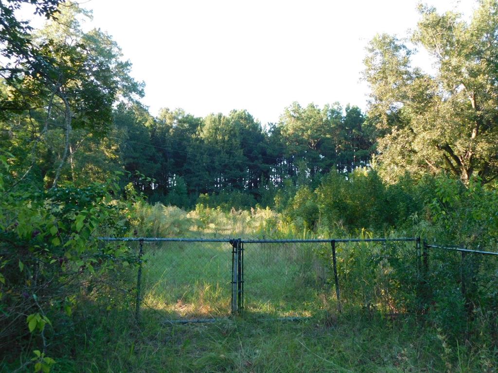 2600 Columbia 21 Road Property Photo 2