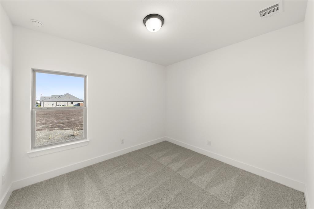 219 Saddletree Drive Property Photo 8