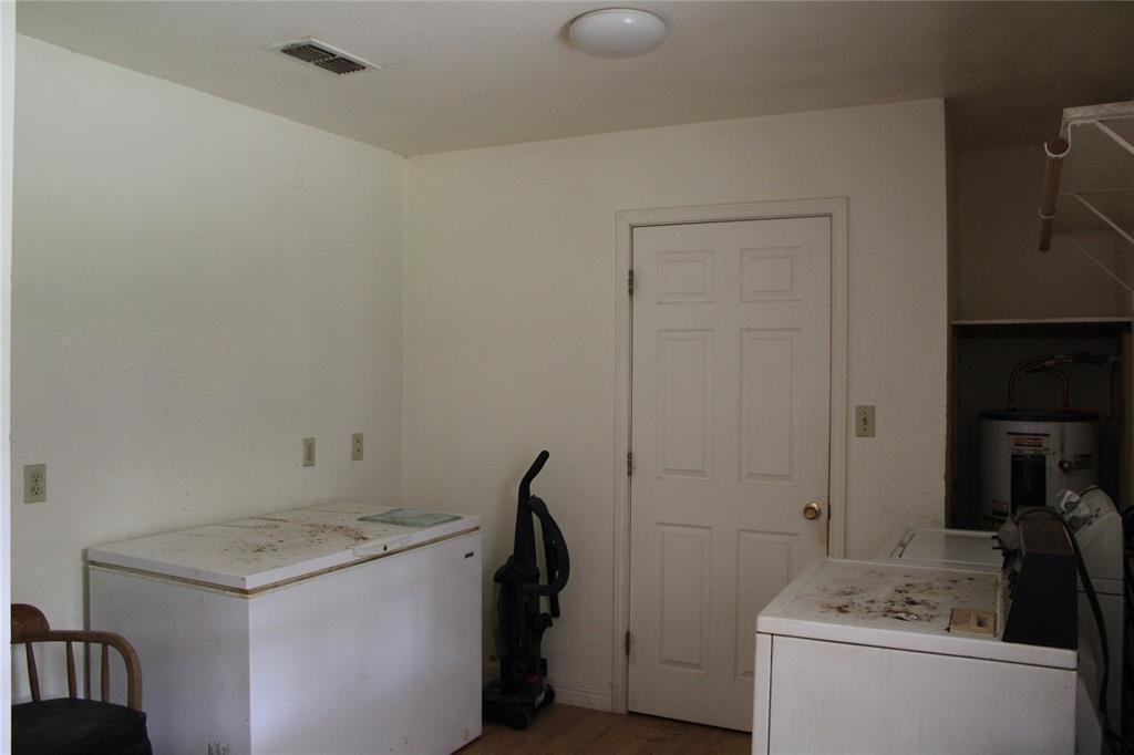 120 Fm 2064 Property Photo 13