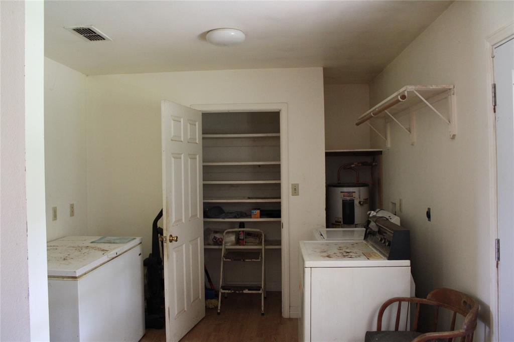 120 Fm 2064 Property Photo 14