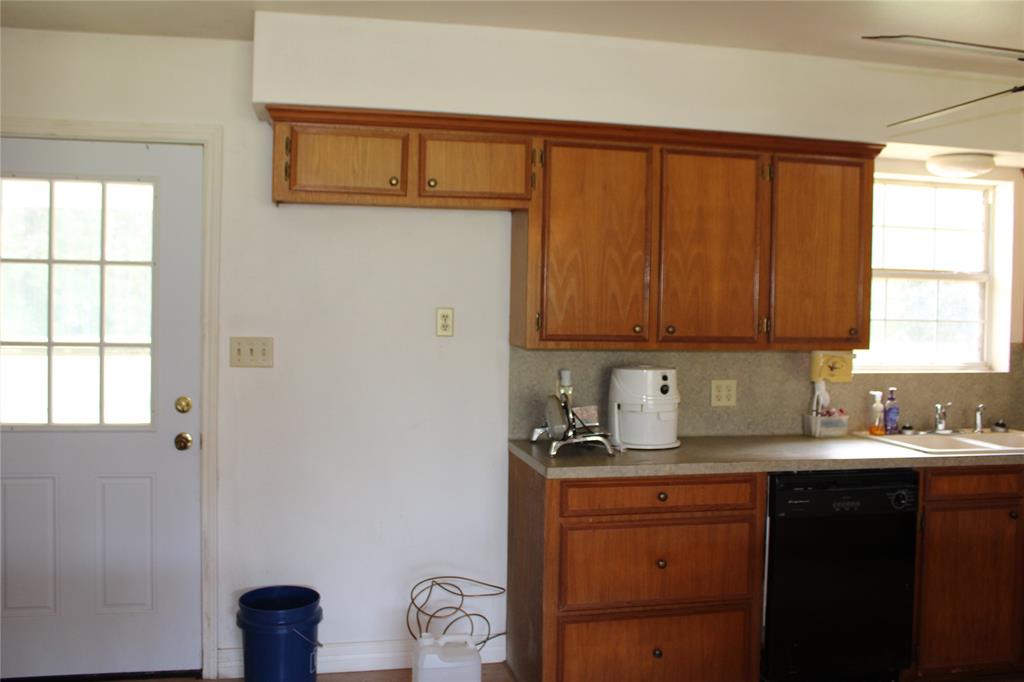 120 Fm 2064 Property Photo 15