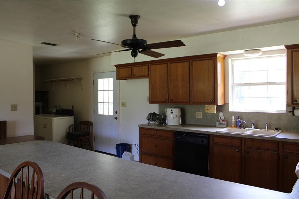 120 Fm 2064 Property Photo 16