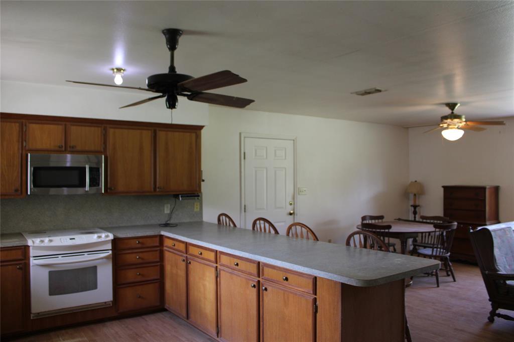 120 Fm 2064 Property Photo 20