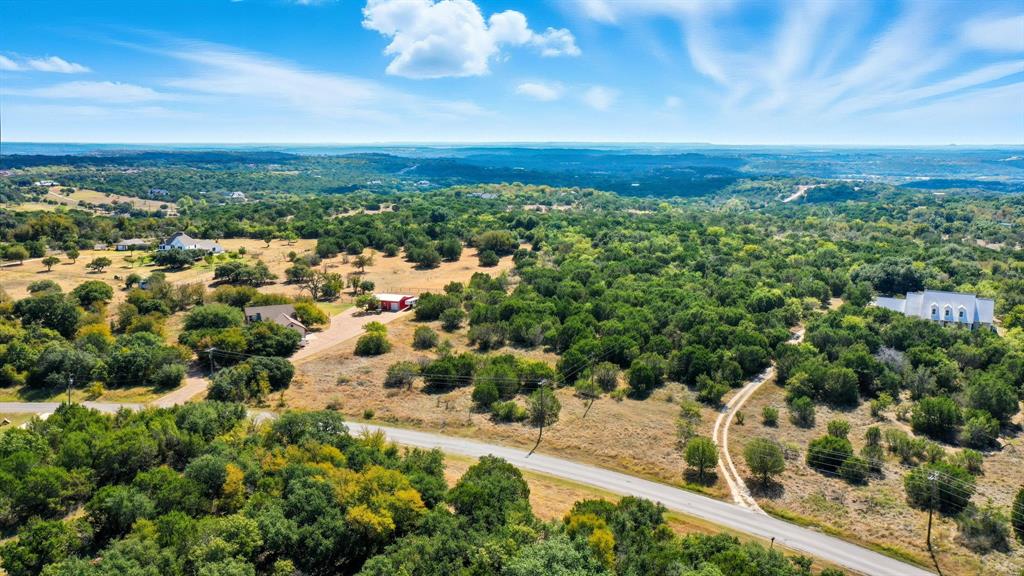 3240 Skyline Drive Property Photo 4