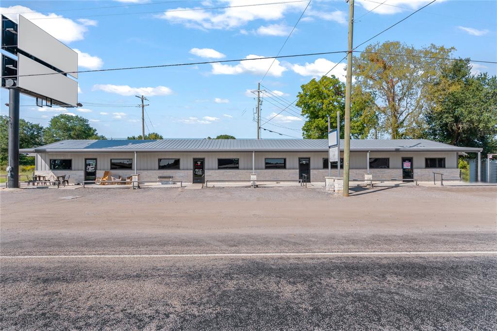 15996 Hwy 80 Property Photo 1