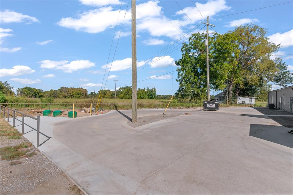 15996 Hwy 80 Property Photo 23