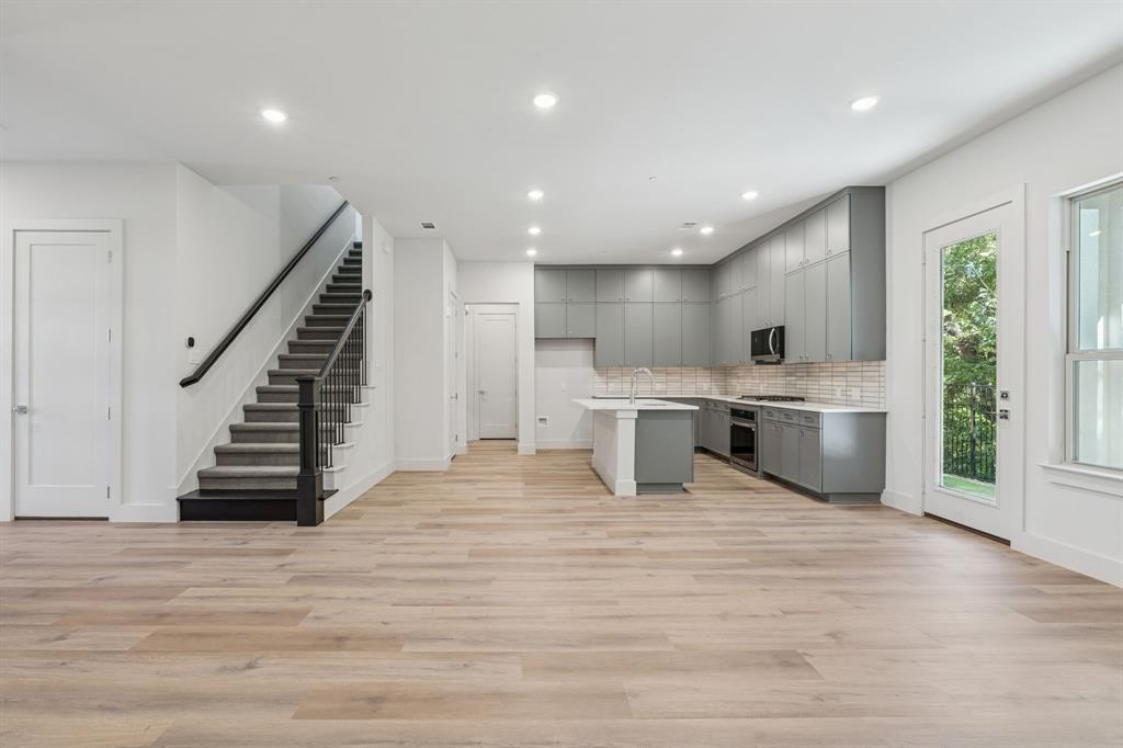 428 Waterscape Drive 1339 Property Photo 10