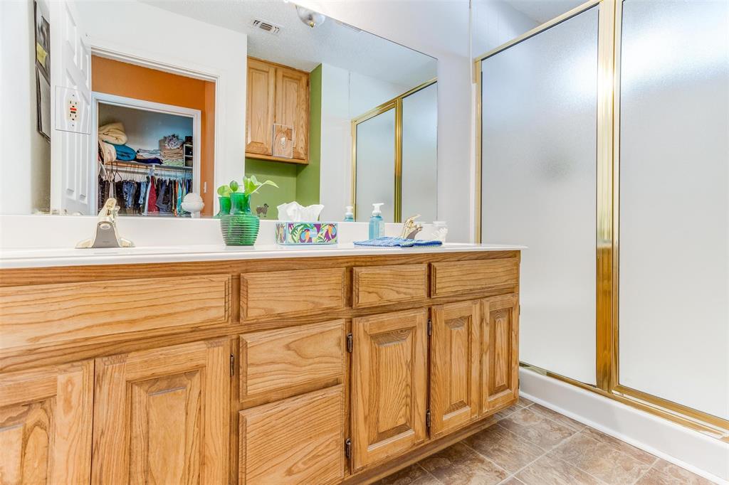 215 W Bethesda Road Property Photo 12