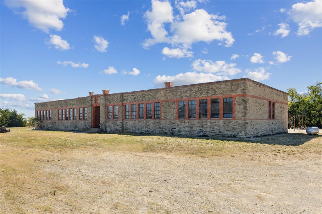 2591 Fm 1204 Property Photo 1