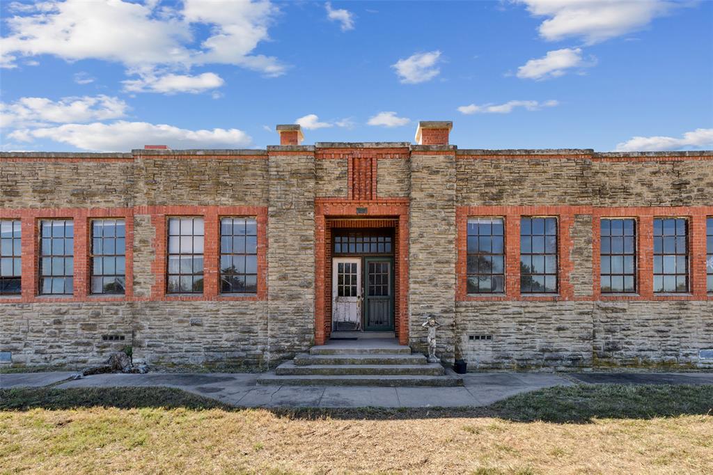 2591 Fm 1204 Property Photo 4
