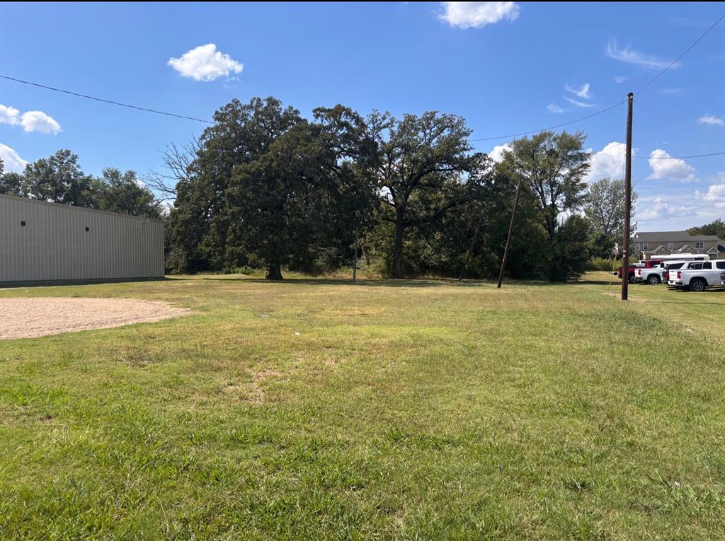 1865 N Main Property Photo 26