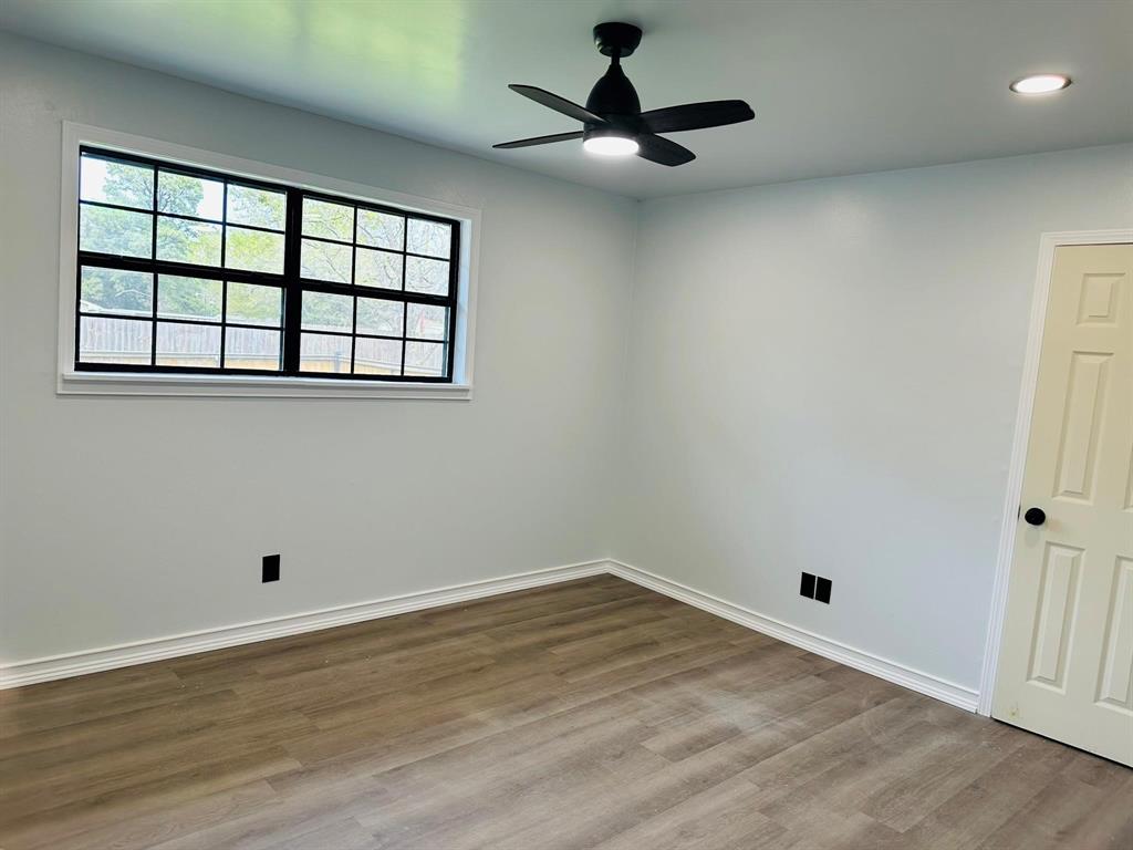 3409 Edson Boulevard Property Photo 12