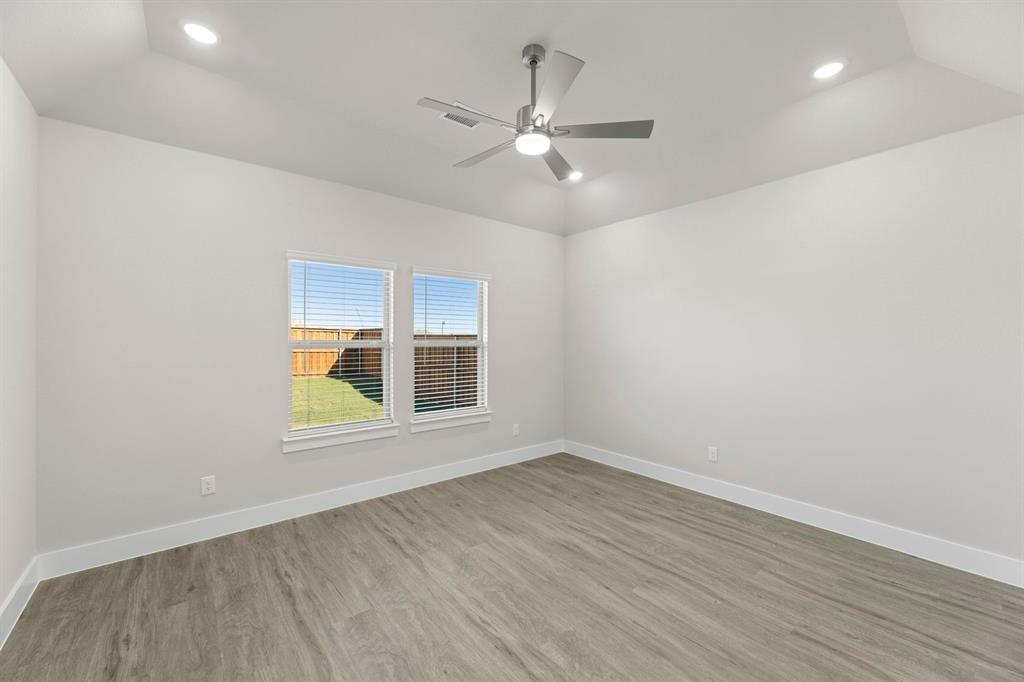 2372 Bell Way Property Photo 12