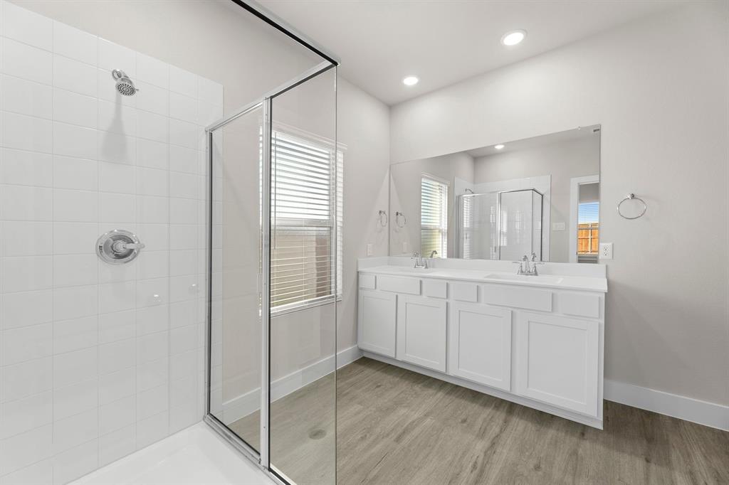 2372 Bell Way Property Photo 16