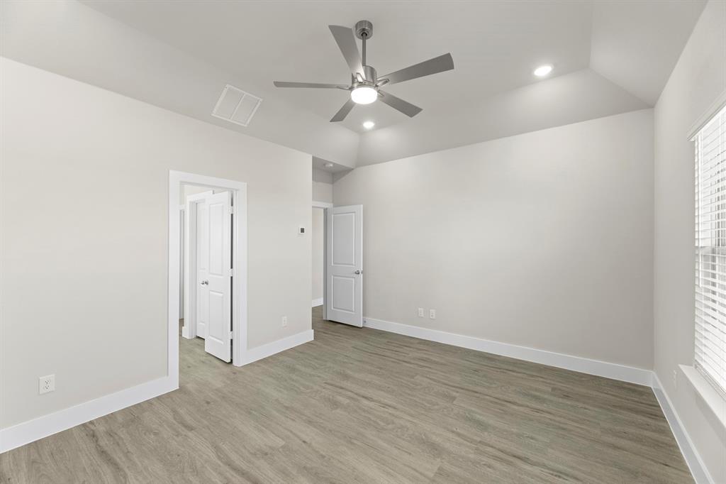 2372 Bell Way Property Photo 30