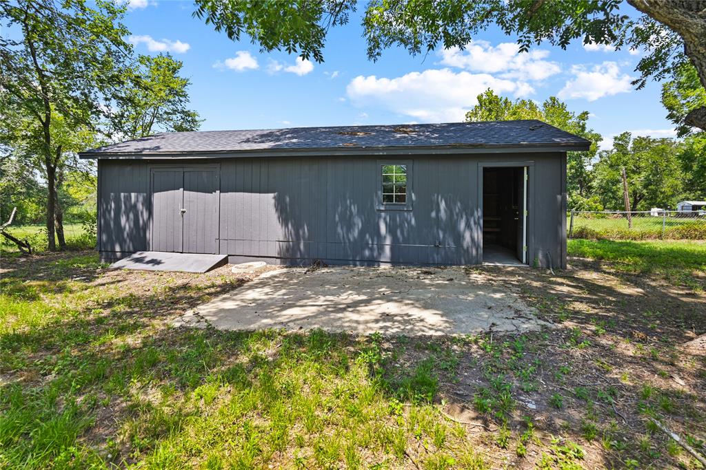 405 Walker Street Property Photo 30