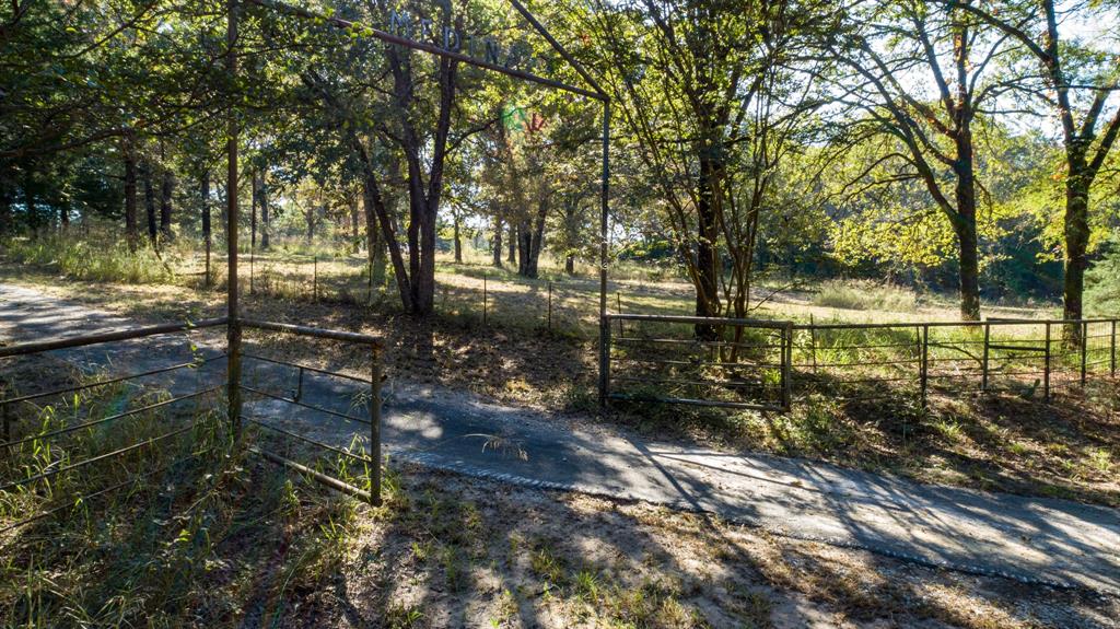 412 Rs County Road 1275 Property Photo 2