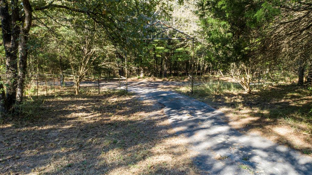 412 Rs County Road 1275 Property Photo 3