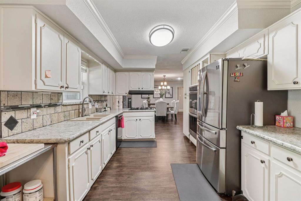 1213 W Tarrant Road Property Photo 12