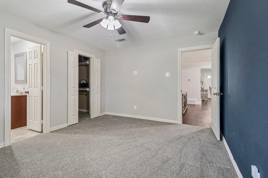1213 W Tarrant Road Property Photo 20