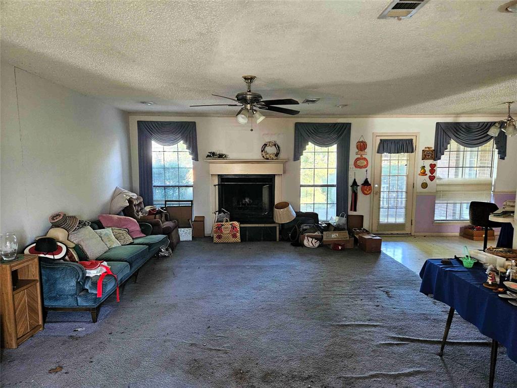 503 Pin Oak Drive Property Photo 3