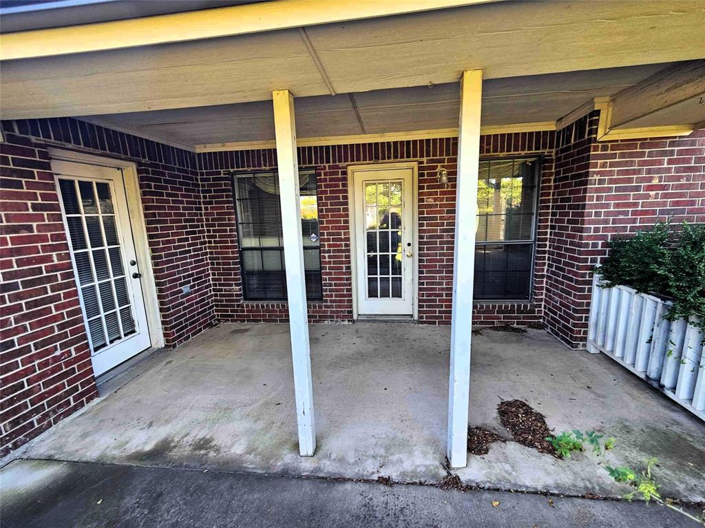 503 Pin Oak Drive Property Photo 12