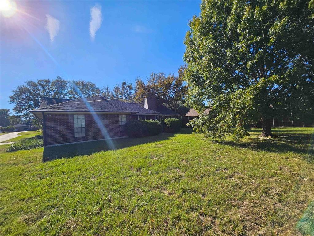 503 Pin Oak Drive Property Photo 14