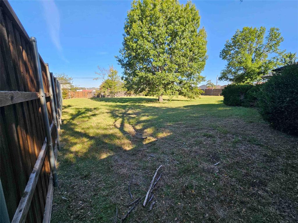 503 Pin Oak Drive Property Photo 15