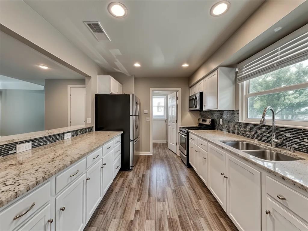 14036 Stardust Lane Property Photo 7