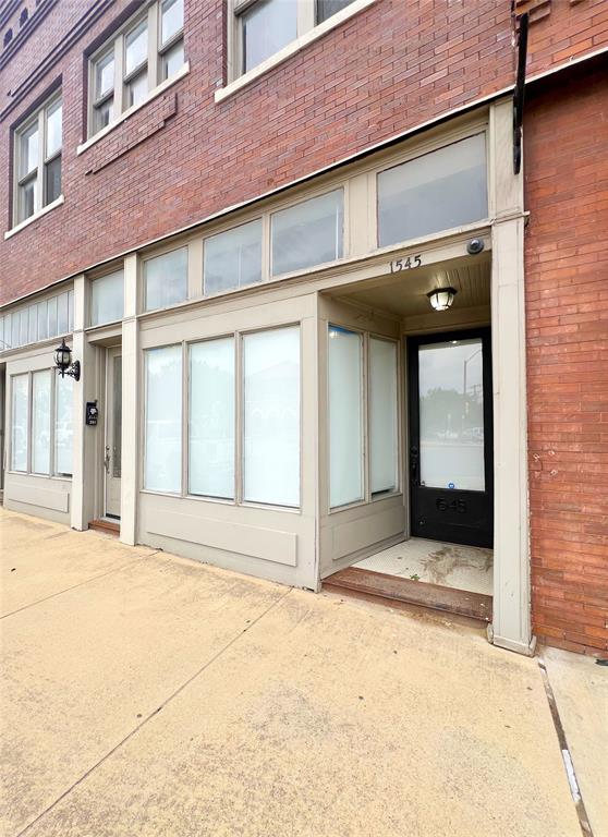 1545 N Main Street Property Photo 2