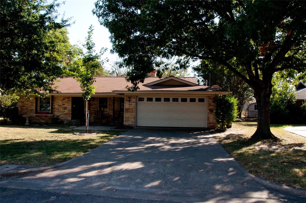 2509 Burnett Drive Property Photo 1