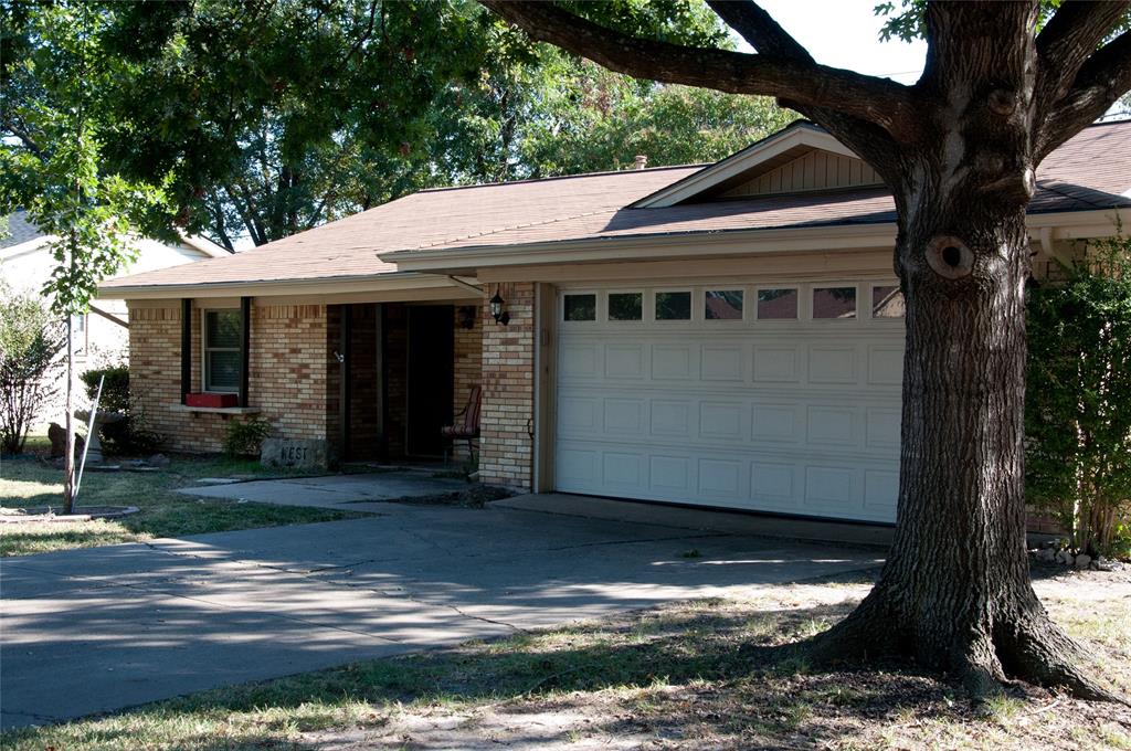 2509 Burnett Drive Property Photo 2
