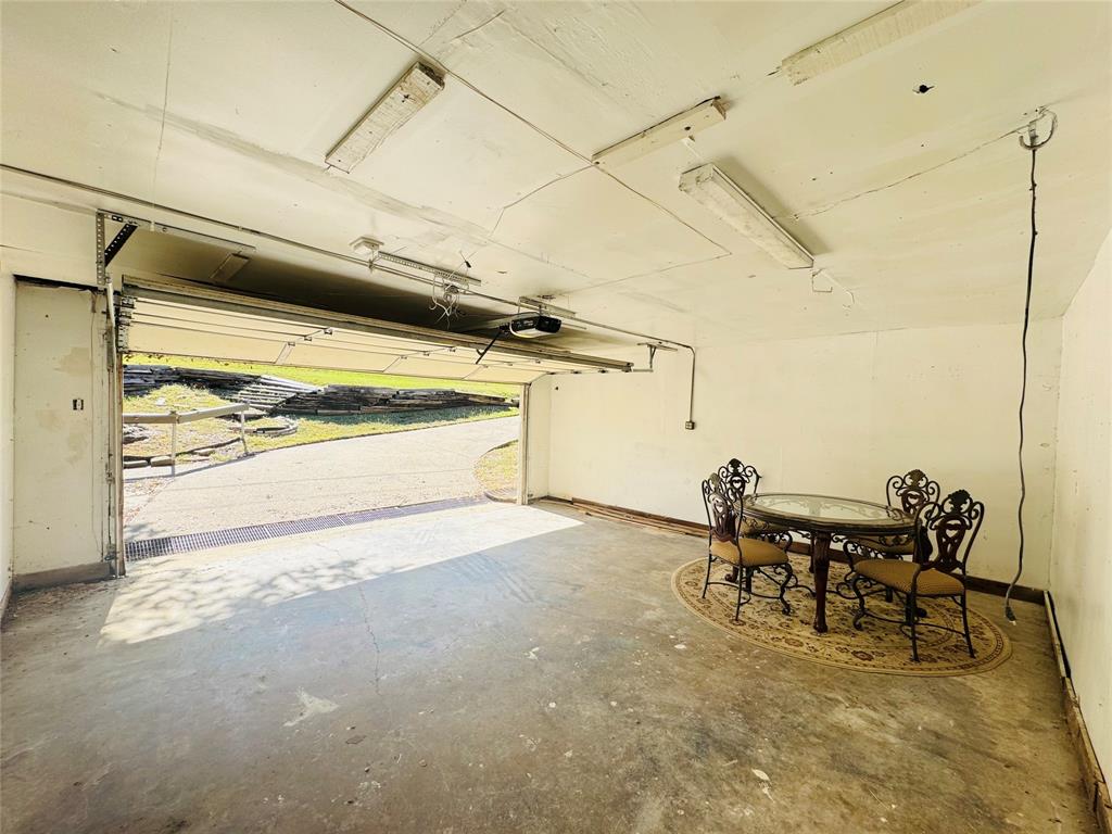 2118 Rock Creek Drive Property Photo 23