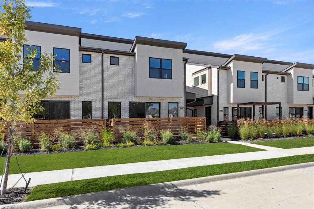 1833 Azalea Drive Property Photo 1