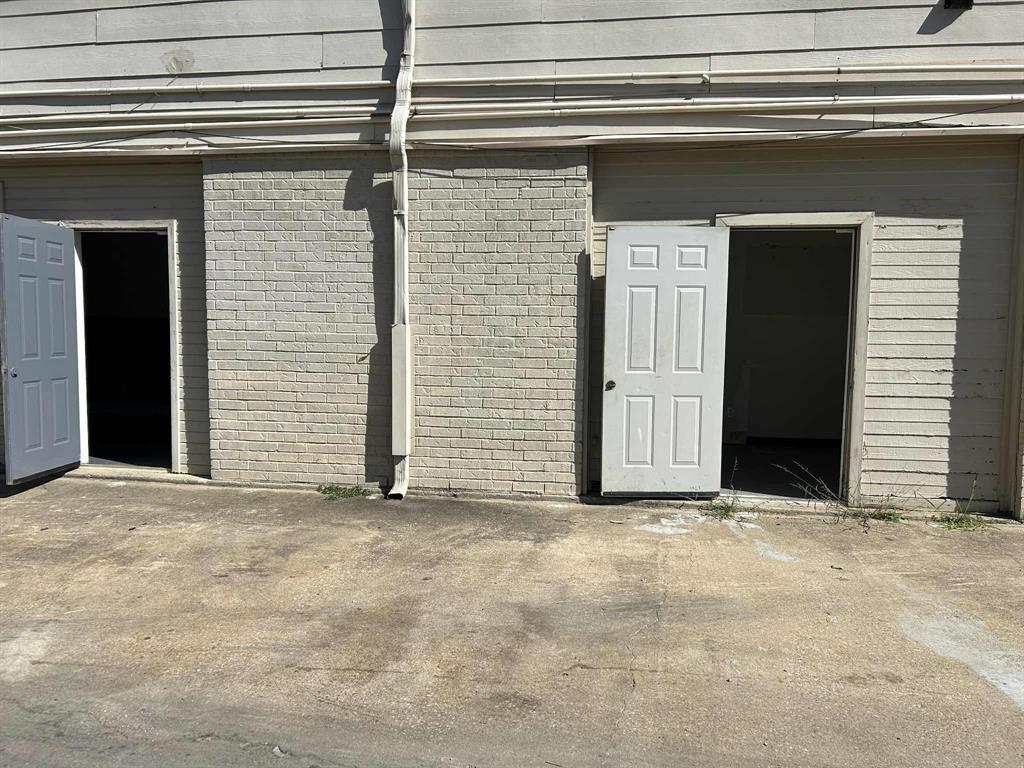 701 N Highway 78 H & I Property Photo 2