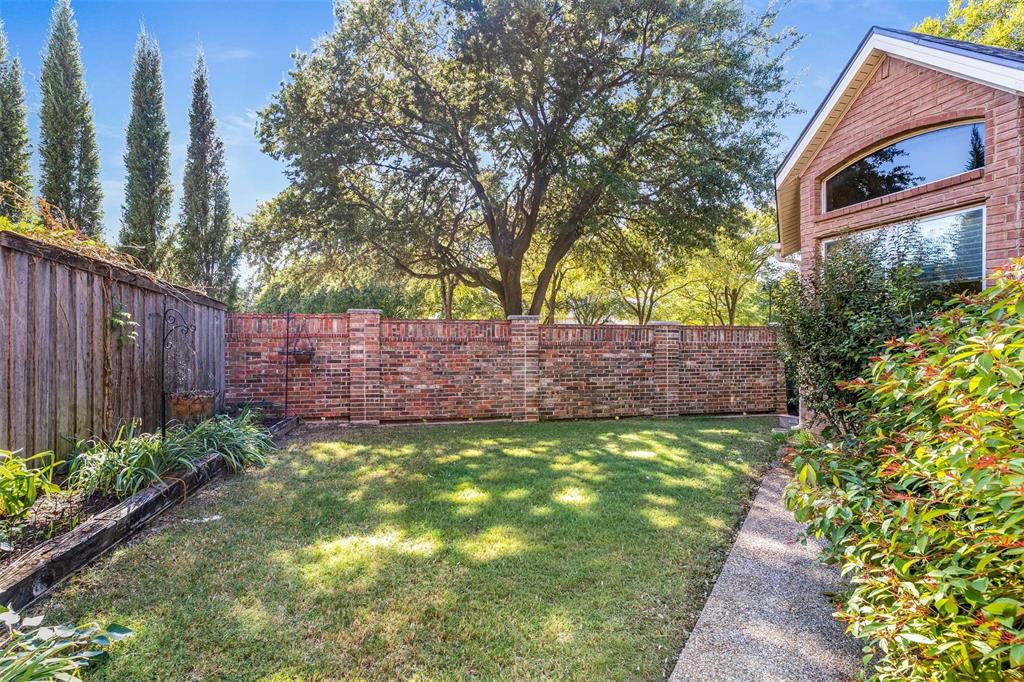 3752 Park Place Property Photo 2