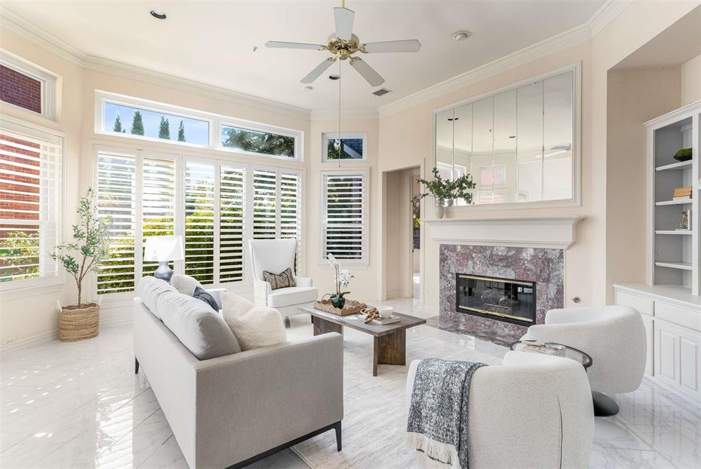 3752 Park Place Property Photo 3