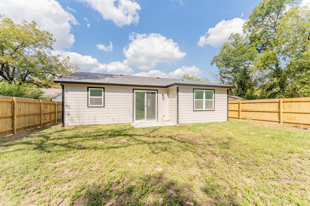 206 Ross Street Property Photo 17
