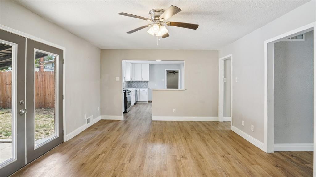 8036 Woodhue Circle Property Photo 11