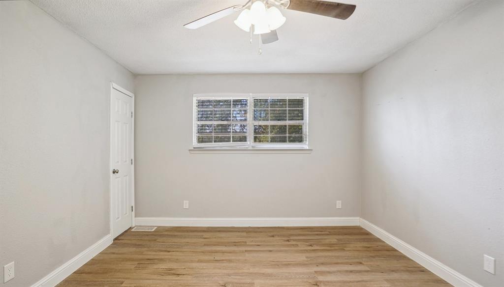 8036 Woodhue Circle Property Photo 20