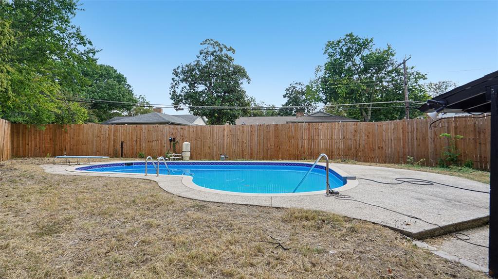 8036 Woodhue Circle Property Photo 27