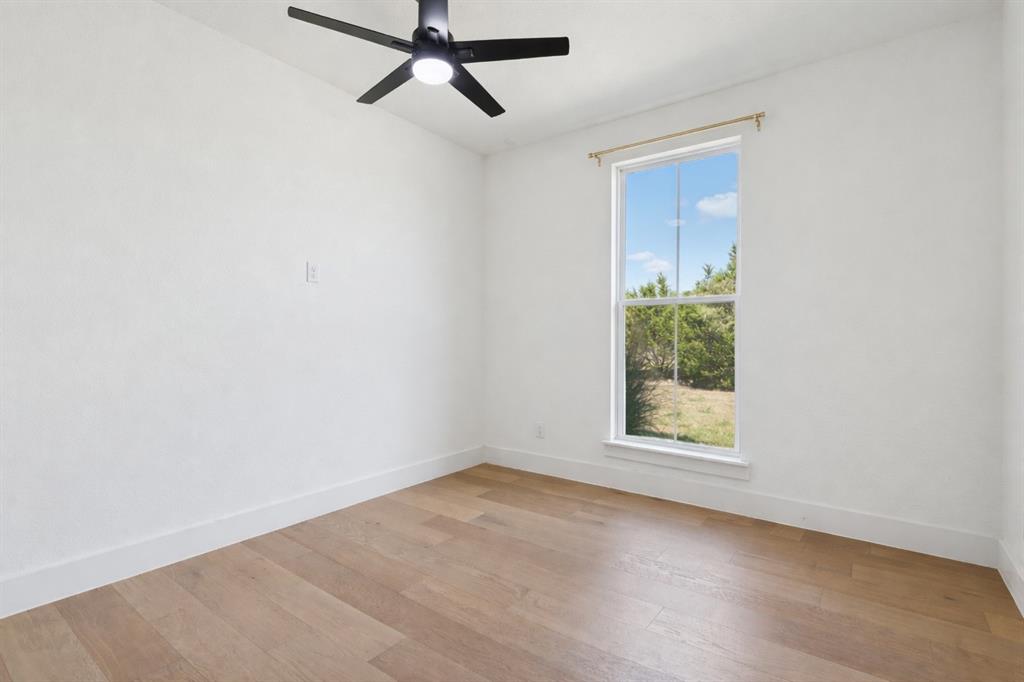 1208 Eagles Bluff Drive Property Photo 19