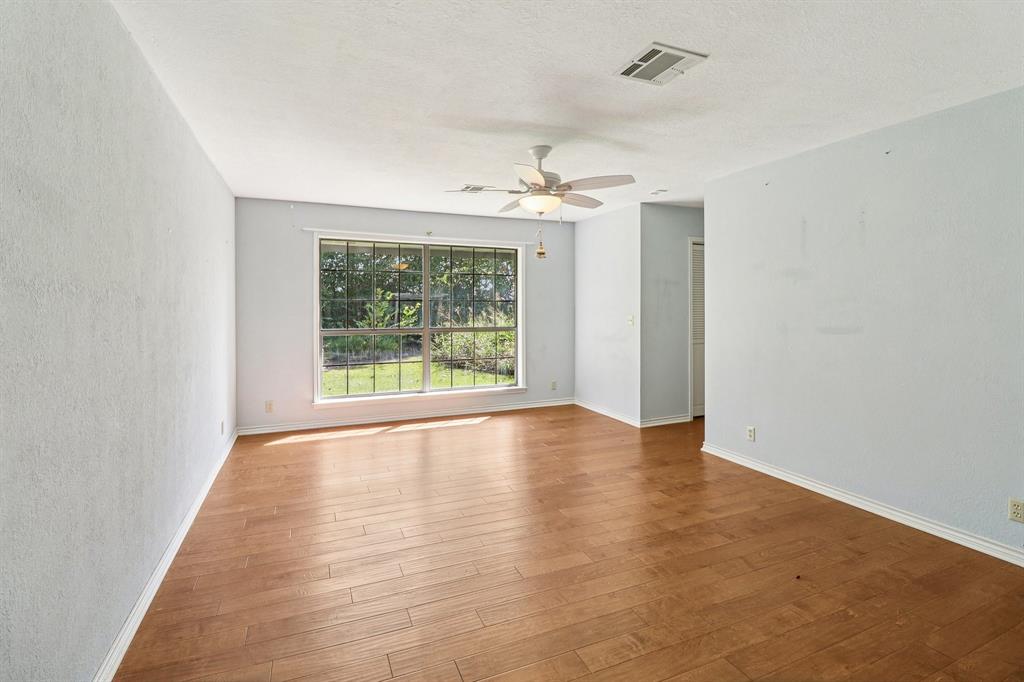 329 Lowell Road Property Photo 9