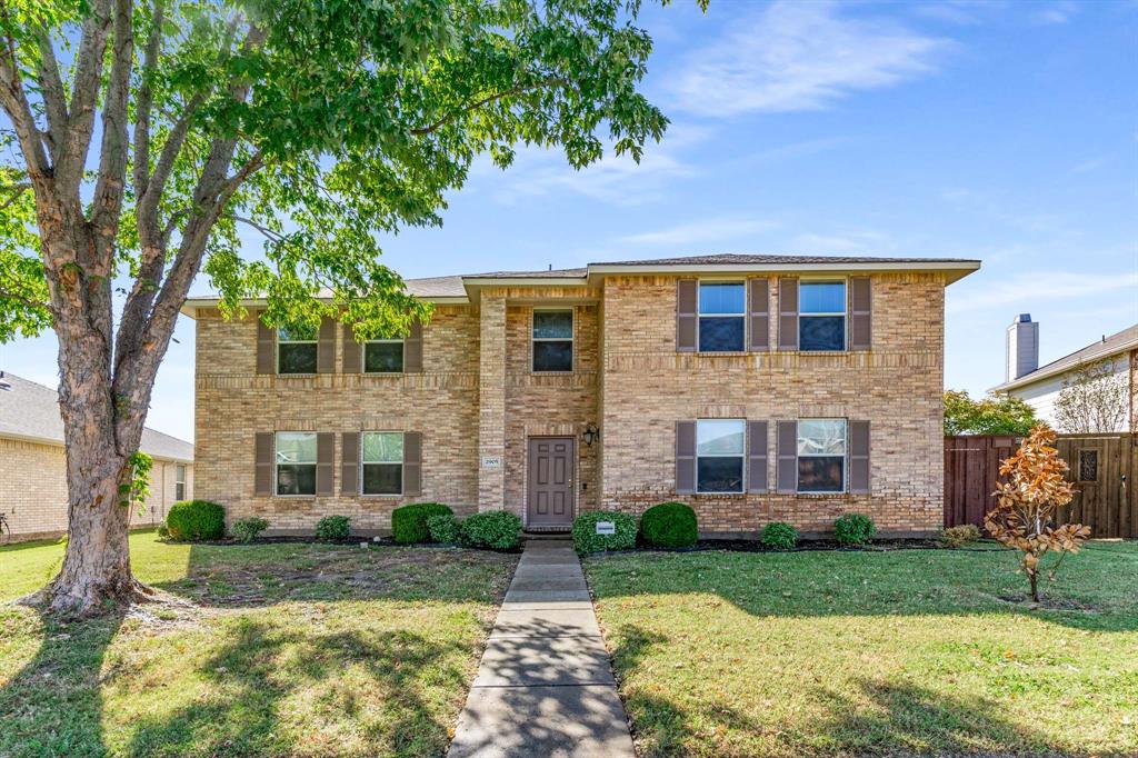 2905 Meadow Bluff Drive Property Photo 1